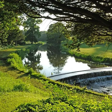 Eden At Broughton Sanctuary 斯基普顿