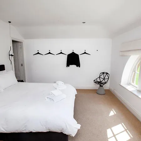 בית נופש Eden At Broughton Sanctuary סקיפטון